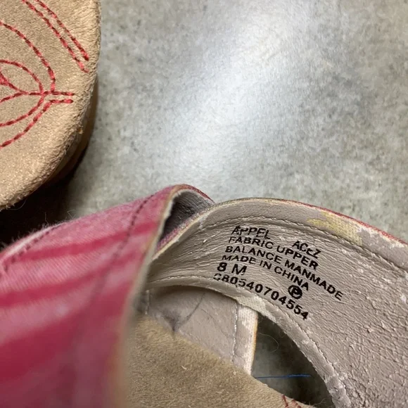 Mudd Red plaid wedge shoes - Picture 7 of 7